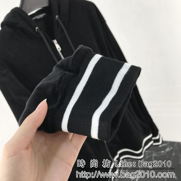 DＧ杜嘉班納 18秋冬新款 進口絲絨字母立體刺繡條紋邊 連帽開衫套裝 情侶款 ydi1176